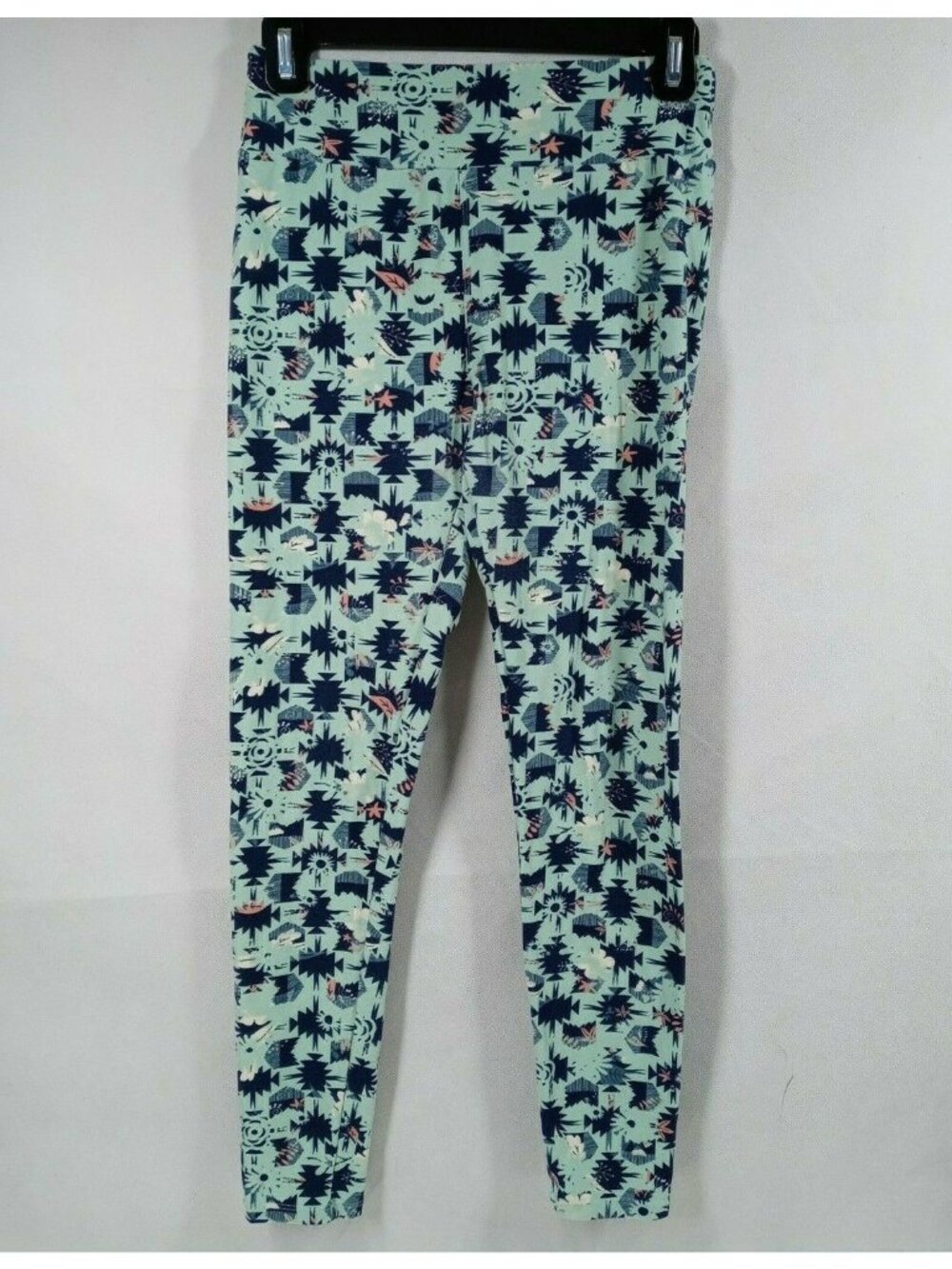 LuLaRoe Leggings One Size Baby Blue With Dark Blue & Pink African Designs